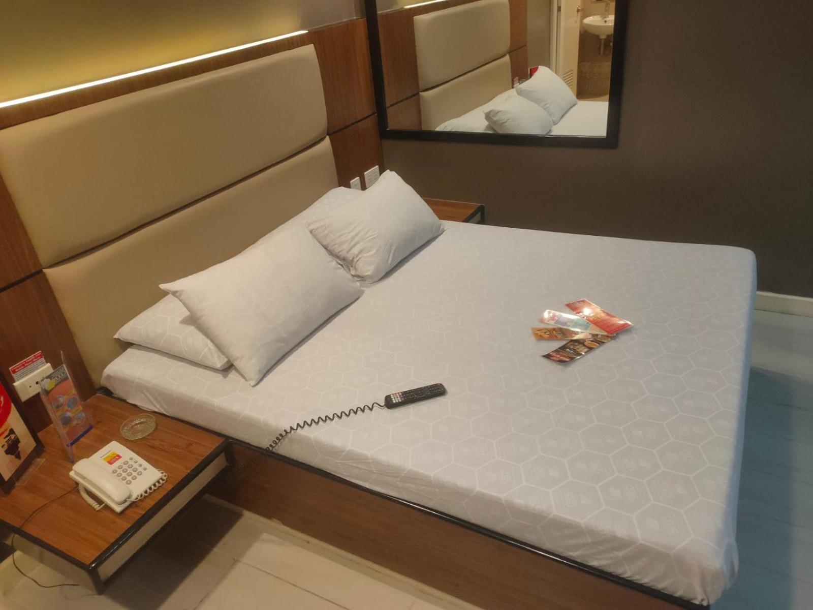 Hotel Sogo Macapagal Paranaque City Ngoại thất bức ảnh